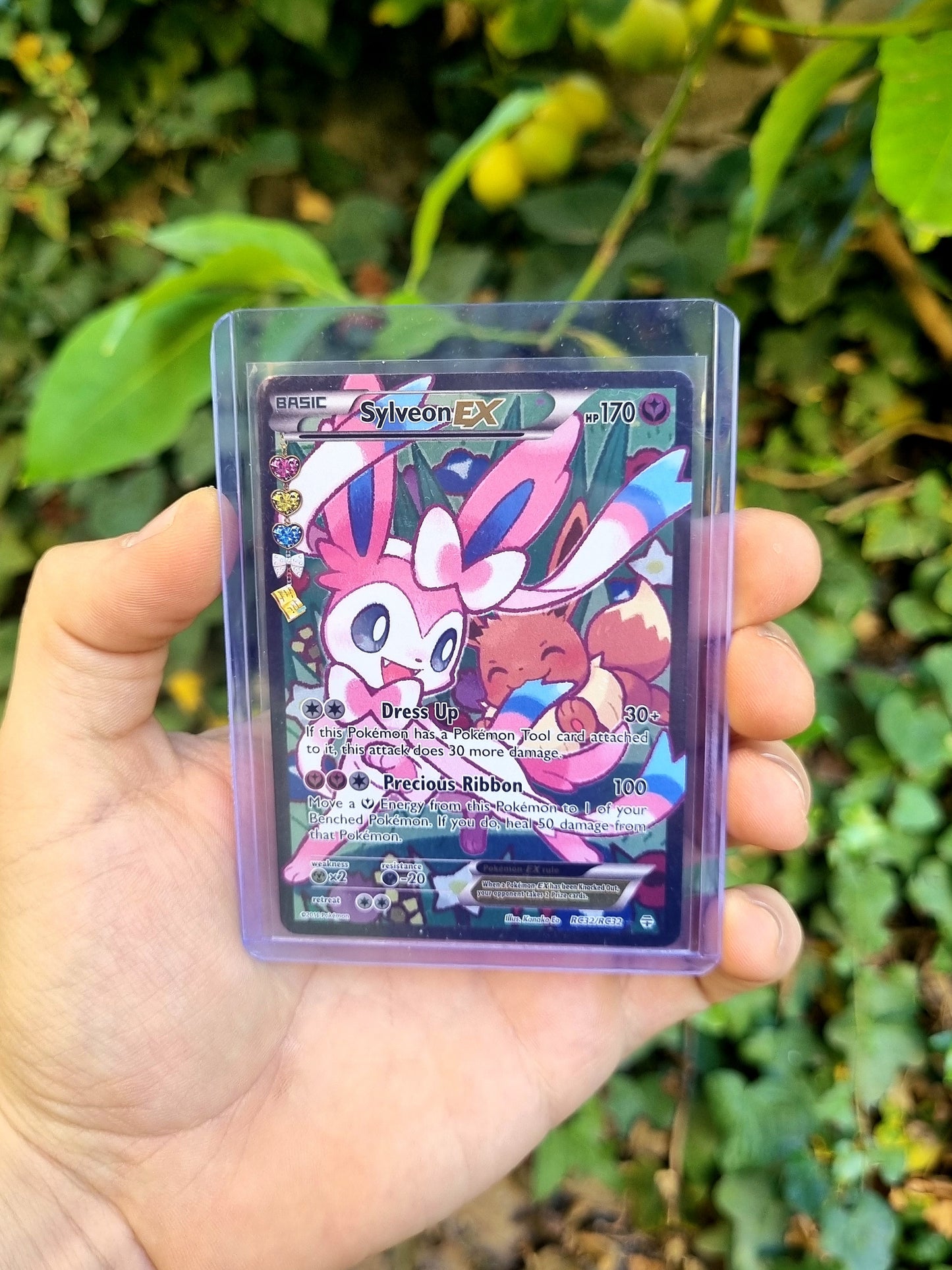 Sylveon EX (Full Art) - RC32/RC32 Radiant Collection