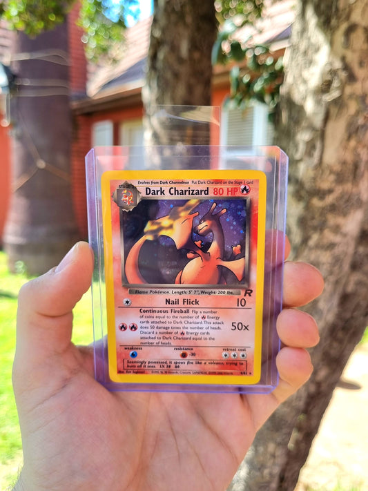 Dark Charizard - 8/82 Team Rocket Holo Rare - Inglés